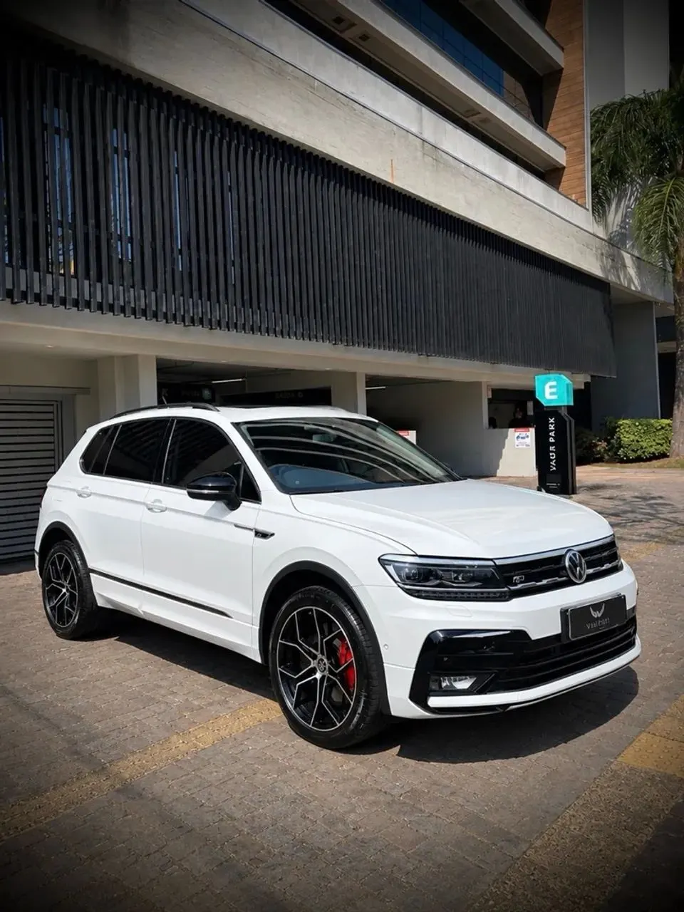 Volkswagen Tiguan Allspace R-Line 350 TSI 4Motion 2021