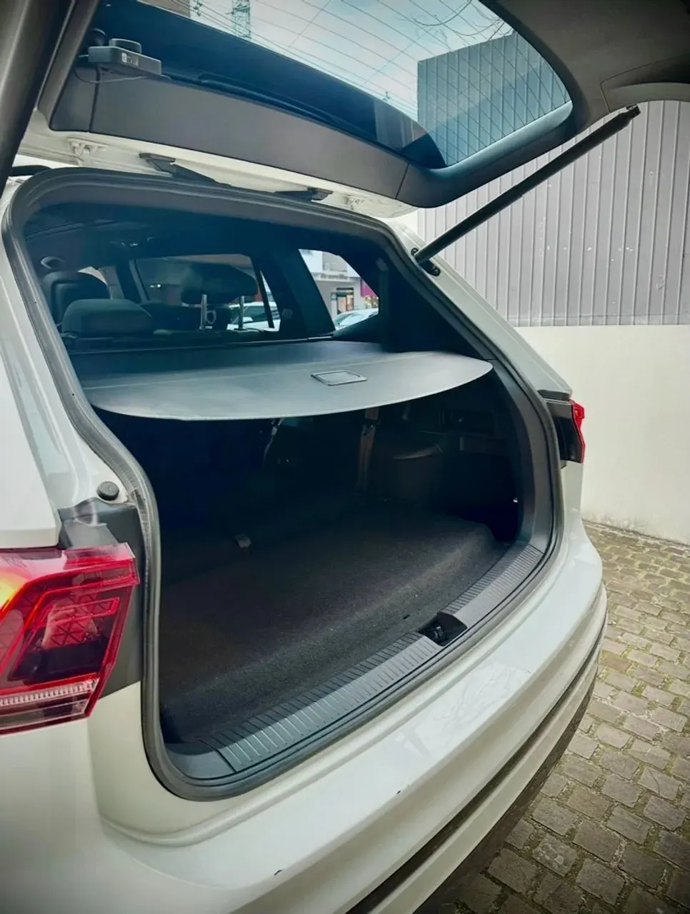 Volkswagen Tiguan Allspace R-Line 350 TSI 4Motion 2021 — foto 3