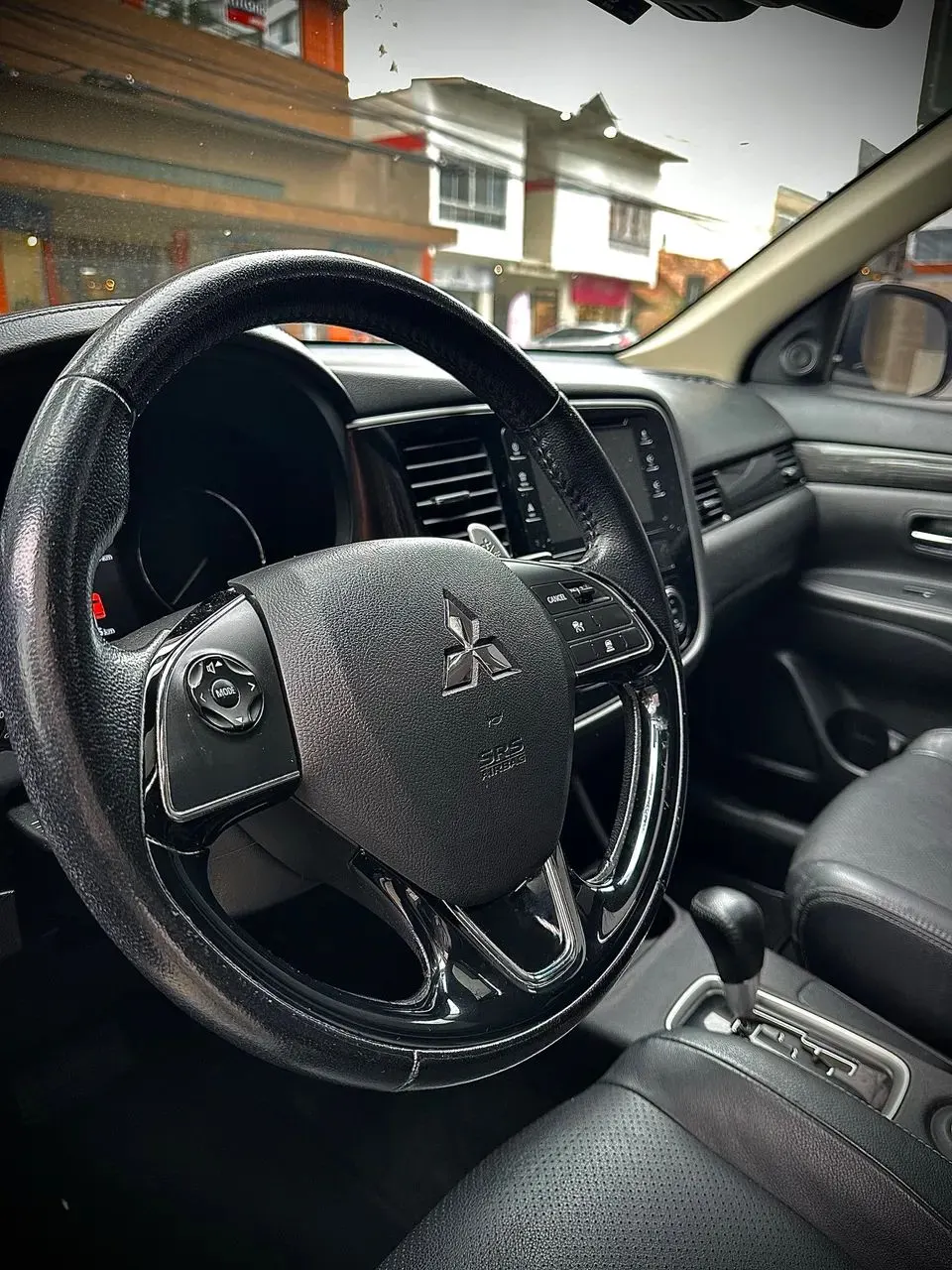 Mitsubishi Outlander GT 3.0 V6 4x4 2016 — foto 4