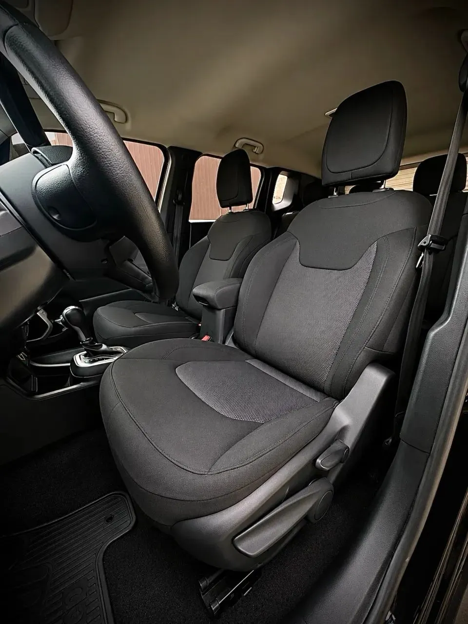 Jeep Renegade 1.8 4x2 2019 — foto 7